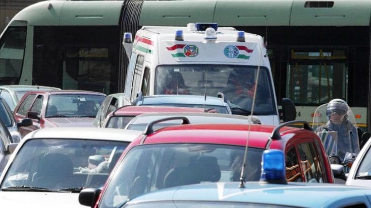 Sanità nel Lazio allo stremo, Rocca paga 8 milioni alla Croce Rossa per aiutare i pazienti ad essere accolti negli ospedali
