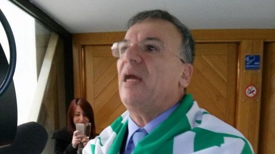 Calabria, per la commissione antimafia era un "impresentabile": il forzista Tallini eletto presidente del Consiglio regionale