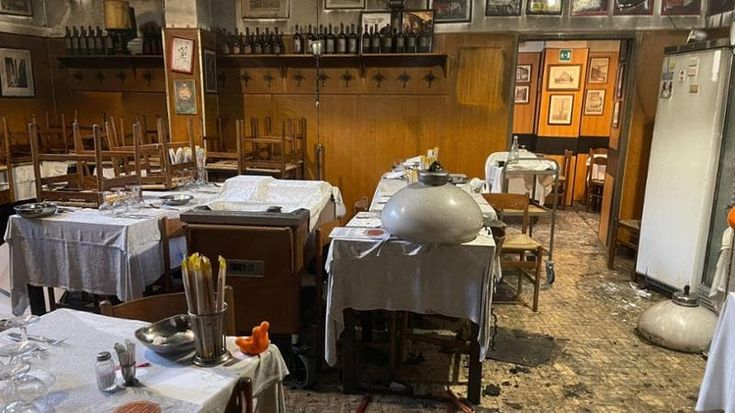 “Traditi dalle zuppe inglesi”: a fuoco lo storico ristorante Bertino. “Torneremo in primavera”
