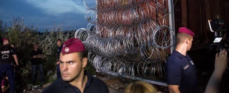 Migranti, tornano controlli alle frontiere. No intesa sulle quote. Ok a missione antiscafisti