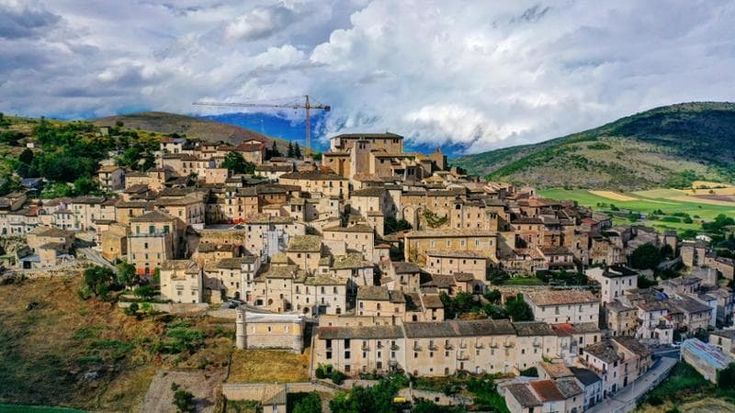 Abruzzo, la ricostruzione post sisma tra transizione energetica e tutela del patrimonio culturale