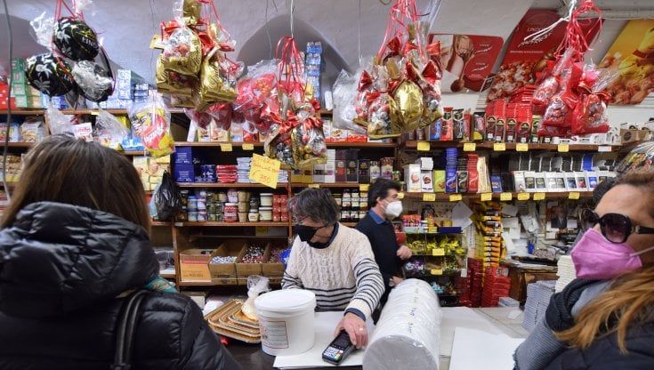 Marnarid, il segreto di una bottega che ha reso Bari più dolce: "Qui possiamo tornare bambini"