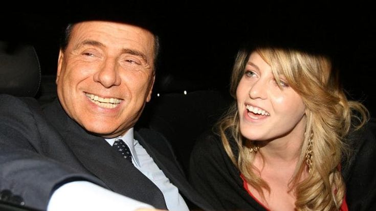 Elezioni, Schlein al centrosinistra: “Ora basta divisioni e veti”. Tensione Lega, Fontana: “Bossi non si tocca”. La figlia Barbara ricorda Berlusconi: “Il leader più perseguitato al mondo”