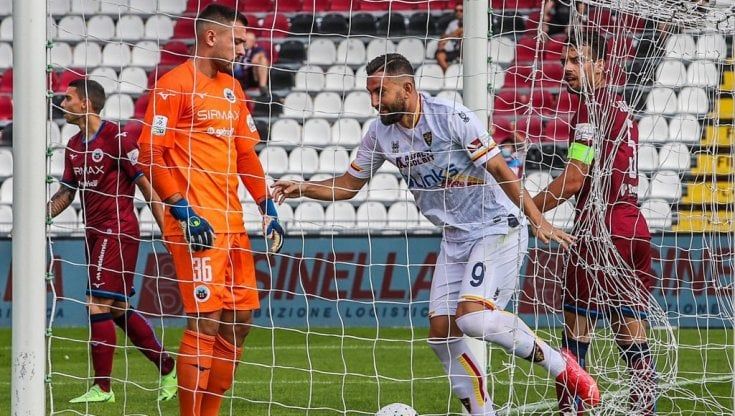 Serie B: il Brescia sbanca in rimonta Ascoli e avvicina il Pisa capolista, colpo Lecce a Cittadella