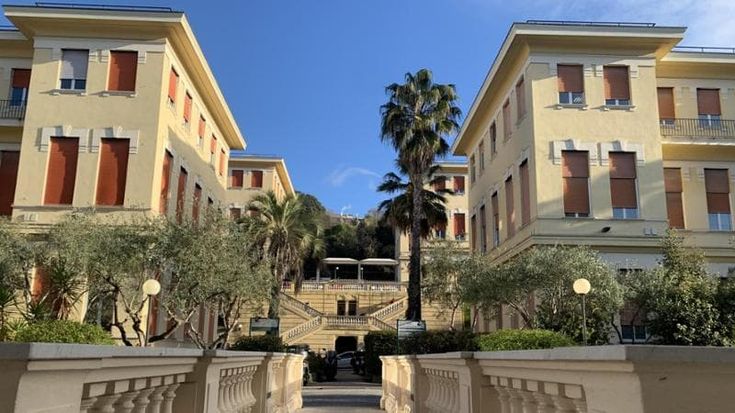 Ospedale Villa Scassi, la denuncia del Pd: “Venti reparti a rischio dismissione”