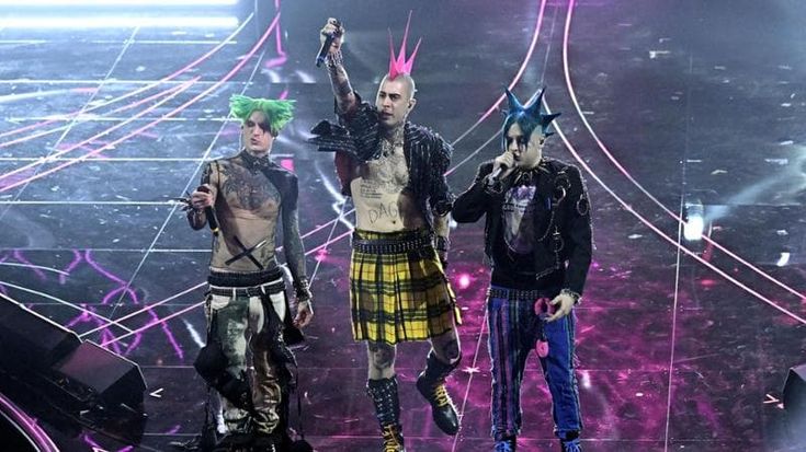 “Lamette”, il duetto di La Sad con Donatella Rettore a Sanremo 2024