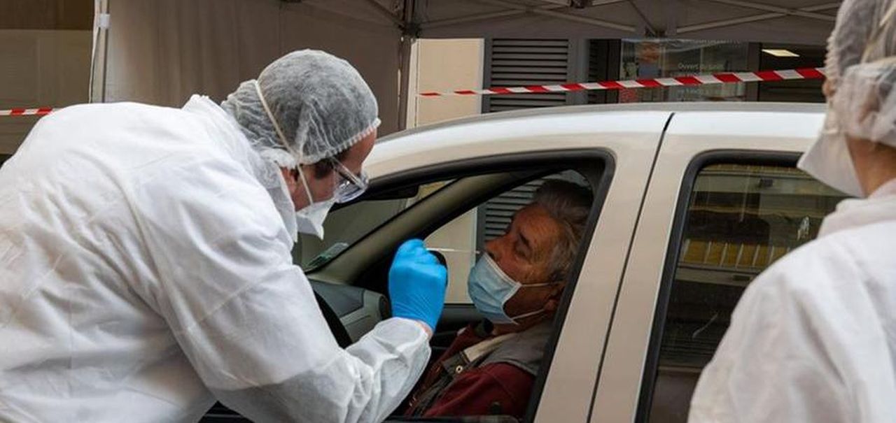 Coronavirus Alessandria Tampone In Auto Come Al Drive In La