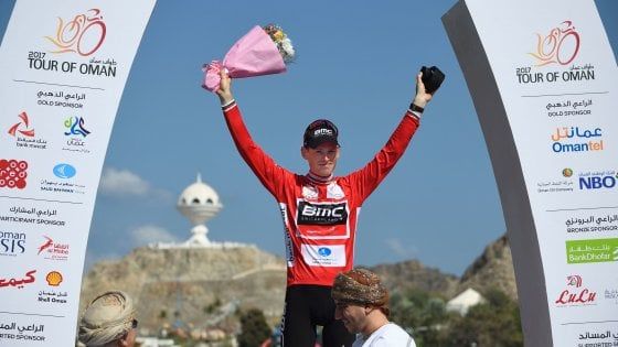 Ciclismo, Hermans vince il Giro dll'Oman: terzo posto per Aru 