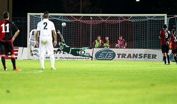 Lega Pro: Pro Vercelli affianca Entella, nel girone B comandano in tre