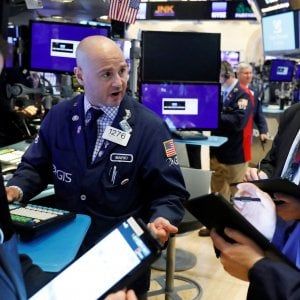 Borse in lieve rialzo, Fca trascina Piazza Affari. Disoccupazione Usa ai minimi da 50 anni