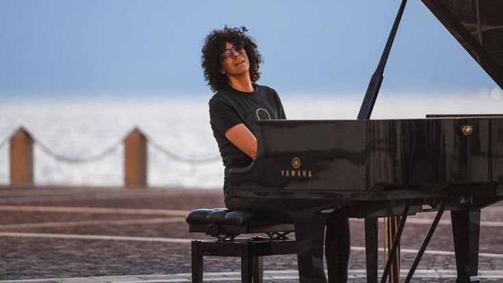 Sanremo 2024, Amadeus: “Giovanni Allevi suonerà al festival”. Il musicista: “Sarò la voce dei guerrieri contro il dolore”