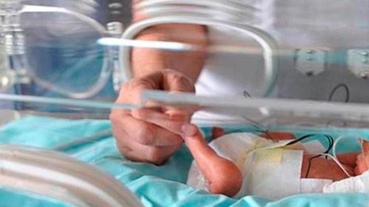 Ciriè, gravissima la neonata trovata nel water. Fermata la madre per tentato infanticidio