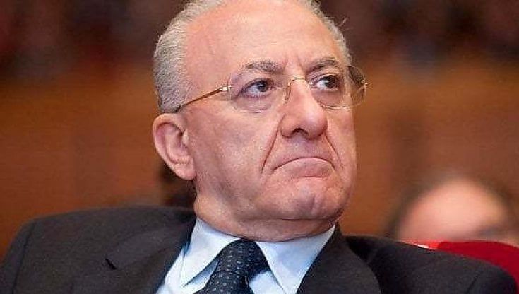 Covid, De Luca: "Zone e controzone sono una grande buffonata"
