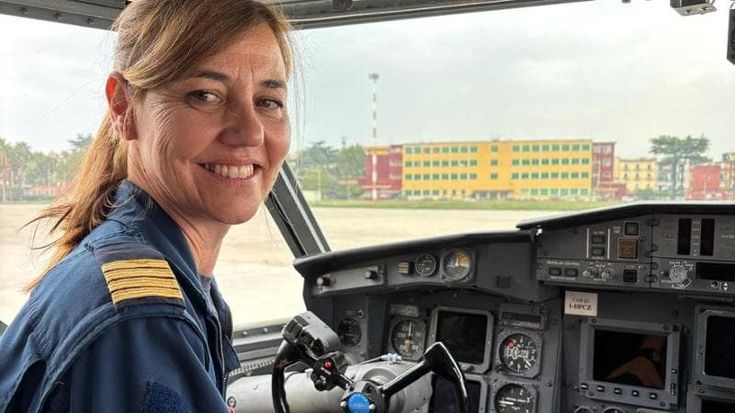 Marina Noberasco, pilota di Canadair: “Incendi da Nord a Sud, mai volato tanto come quest’estate”