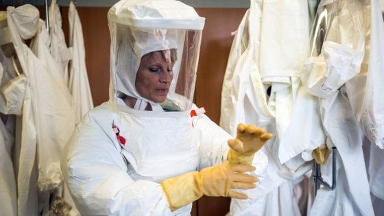 Coronavirus, gli studenti del liceo Virgilio di Milano lanciano la raccolta fondi per l'ospedale Sacco