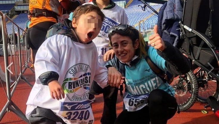 Sirio, la disabilità social: un bambino stella del web con autoironia e #inculoallostatovegetativo 