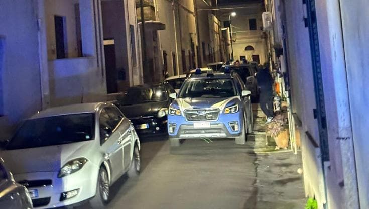Muore dopo blitz antidroga in casa: tre poliziotti di Lecce indagati per omicidio