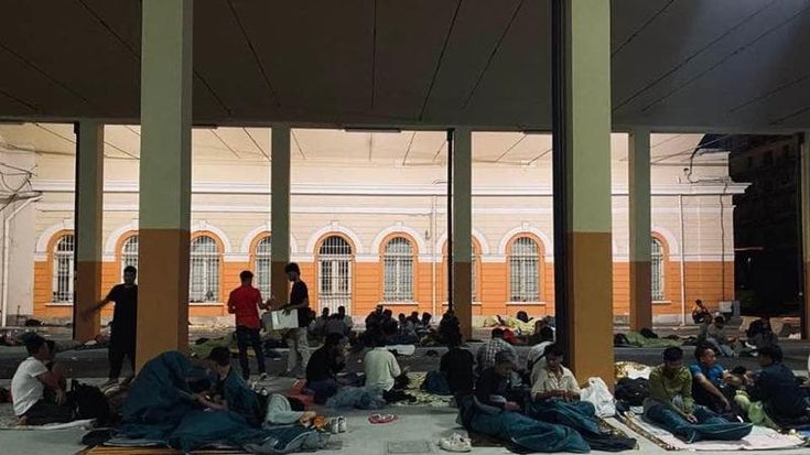 Migranti, tempi infiniti per la richiesta d’asilo: condannate le questure di Venezia e Vicenza