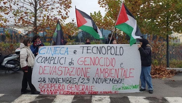 Ecoattivisti contro il Tecnopolo: “Consuma ogni giorno quanto una città di 50mila abitanti”
