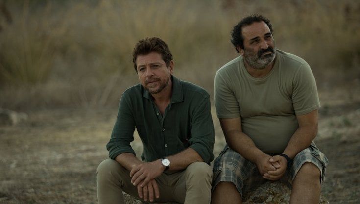 'Màkari', boom di ascolti. Il giornalista Lamanna sulle orme di Montalbano. Stasera la seconda puntata