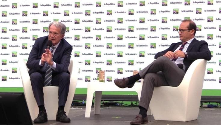 Repubblica delle Idee 2023, Prodi sulla Rai: "C'è Vespa da un lato e un nido di vespe dall'altro"