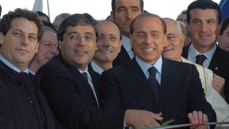 Ventun anni di scandali, Salvini vuole chiudere la via disastrata al Ponte