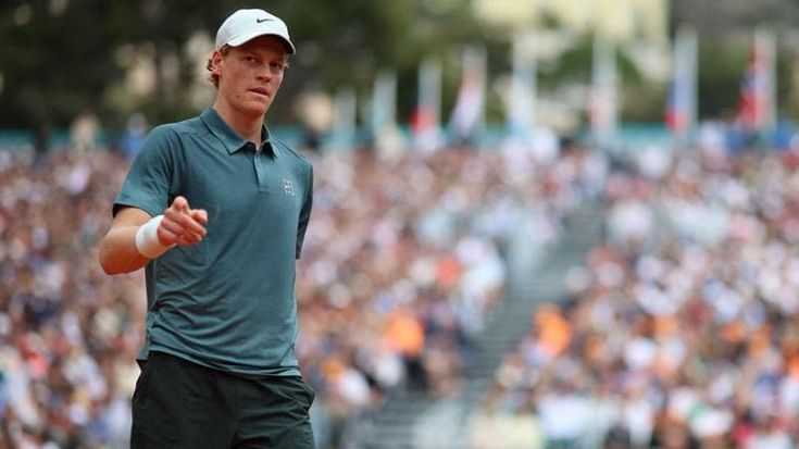 Sinner va veloce sotto gli occhi di Bolt, travolto Humbert a Montecarlo: “Ma l'obiettivo è Parigi”