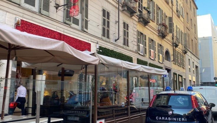 Torino, forse un senzatetto dietro l'atto vandalico ai locali di Damilano