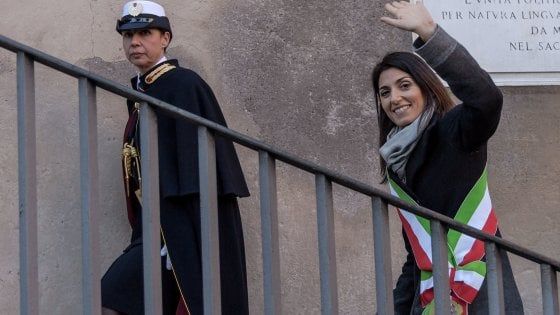 Roma verso le Comunali, M5S a caccia di 300 candidati: "Ma così rischiamo gli infiltrati"