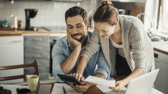 Domiciliare le utenze domestiche, fa risparmiare tempo e denaro
