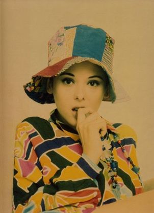 La storia Chantal, modella, attrice e campionessa di Thai boxe