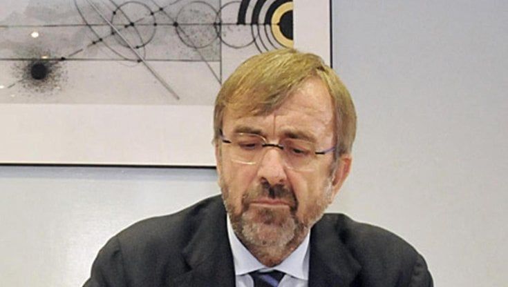 Calabria, il nuovo commissario Zuccatelli: "La mascherina non serve". Poi il dietrofront: "È fondamentale"