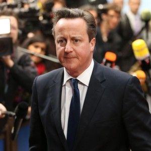 Commissione Ue, l'allarme di Cameron: "Gb fuori dall'Unione con Juncker presidente"