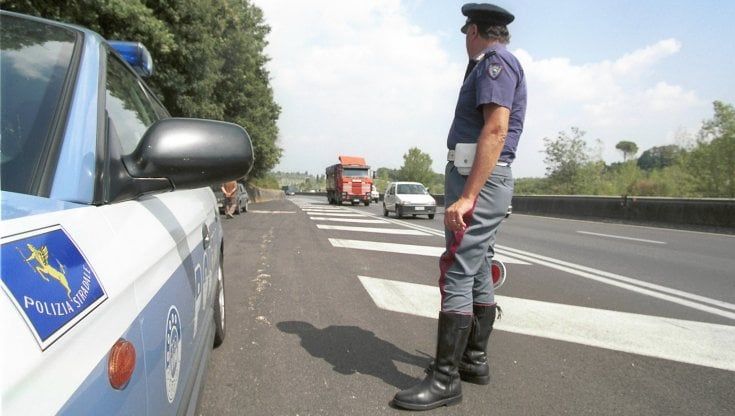 Incidente sulla A29 all'altezza di Cinisi: lunghe code di auto verso Palermo