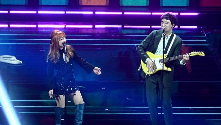 Maria Antonietta e Colombre con Brunori Sas nella serata delle cover a Sanremo