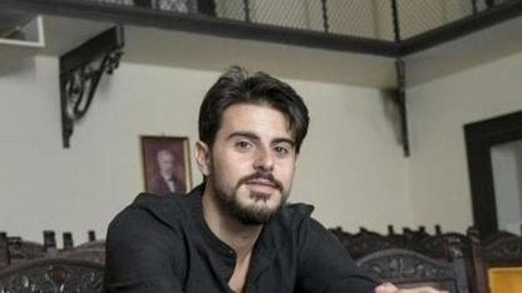 Geolier, Pisano: “La sua è la lingua del terzo millennio, chi giudica non lo sa”