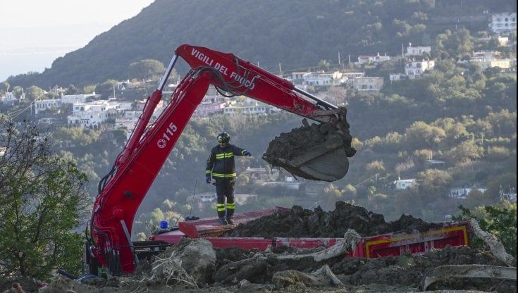 Casamicciola: trovata l'auto dell'ultima persona dispersa