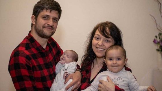 Coronavirus, la neomamma cuneese guarisce e torna a casa: "Finalmente abbraccio la mia bimba"
