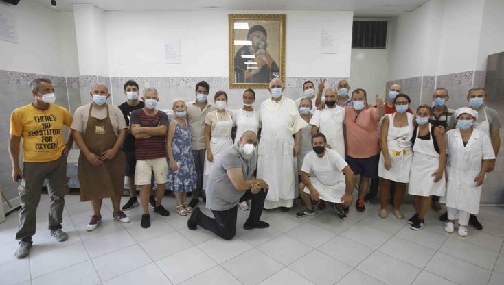 Ferragosto di solidarietà alla mensa del Carmine
