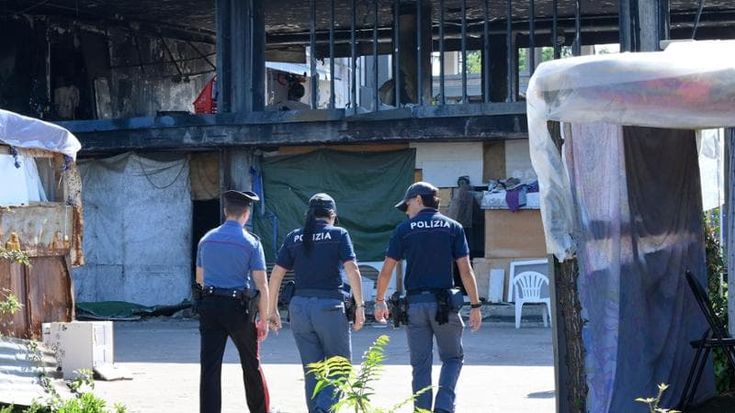 Scontro su Via Tallone, FdI: “Demolite subito il palazzo”. Il Comune: “Iter già completato”
