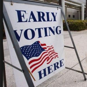 Early voting, luci e ombre per Clinton: molti più latinos alle urne, ma cala l'elettorato afroamericano di Obama