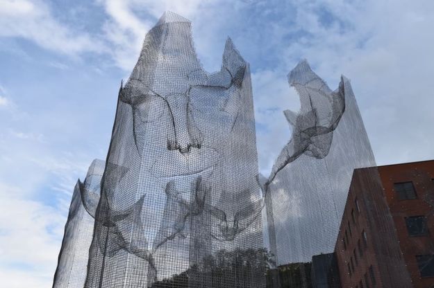 L'opera di Edoardo Tresoldi alla stazione di Siena