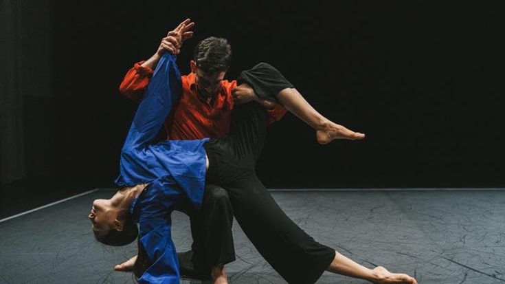 “Davanti al dolore degli altri”, danza di guerra all’Ambra Jovinelli