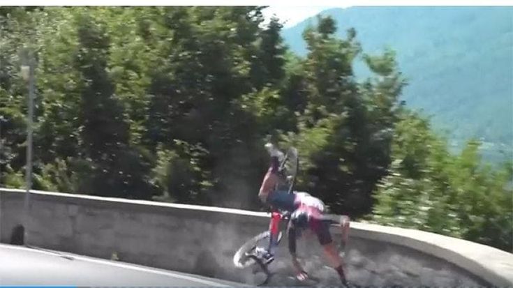 Pauroso volo in discesa per Vittoria Guazzini al campionato italiano. Longo Borghini, 6° titolo
