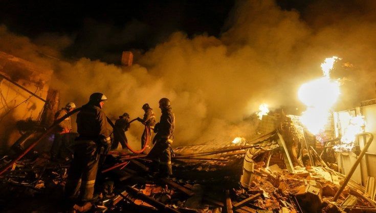 Ucraina - Russia, le news dalla guerra del 10 dicembre. Stoltenberg: "Al lavoro per evitare conflitto tra Russia e Nato"