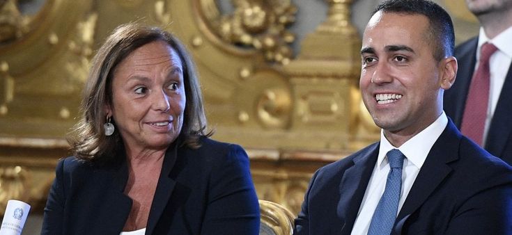 Dieci consigli non richiesti per un governo a-social