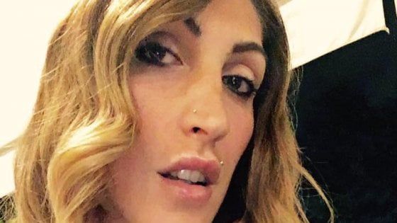 Brescia, trans morta in un cassonetto: era scomparsa da 2 giorni, sentiti amici e conoscenti 