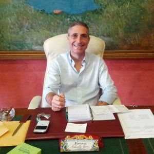 Regionali Sicilia: si dimette il sindaco di Priolo di Forza Italia arrestato