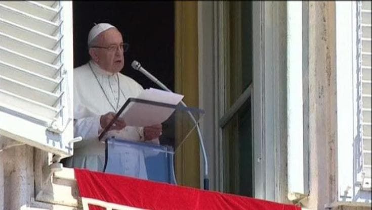 Papa Francesco: "Giustizia per le donne schiave e sopraffatte"