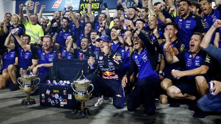 Gp Bahrain, le pagelle: Verstappen perfetto, Antonelli non rischia, Hamilton vince la scommessa